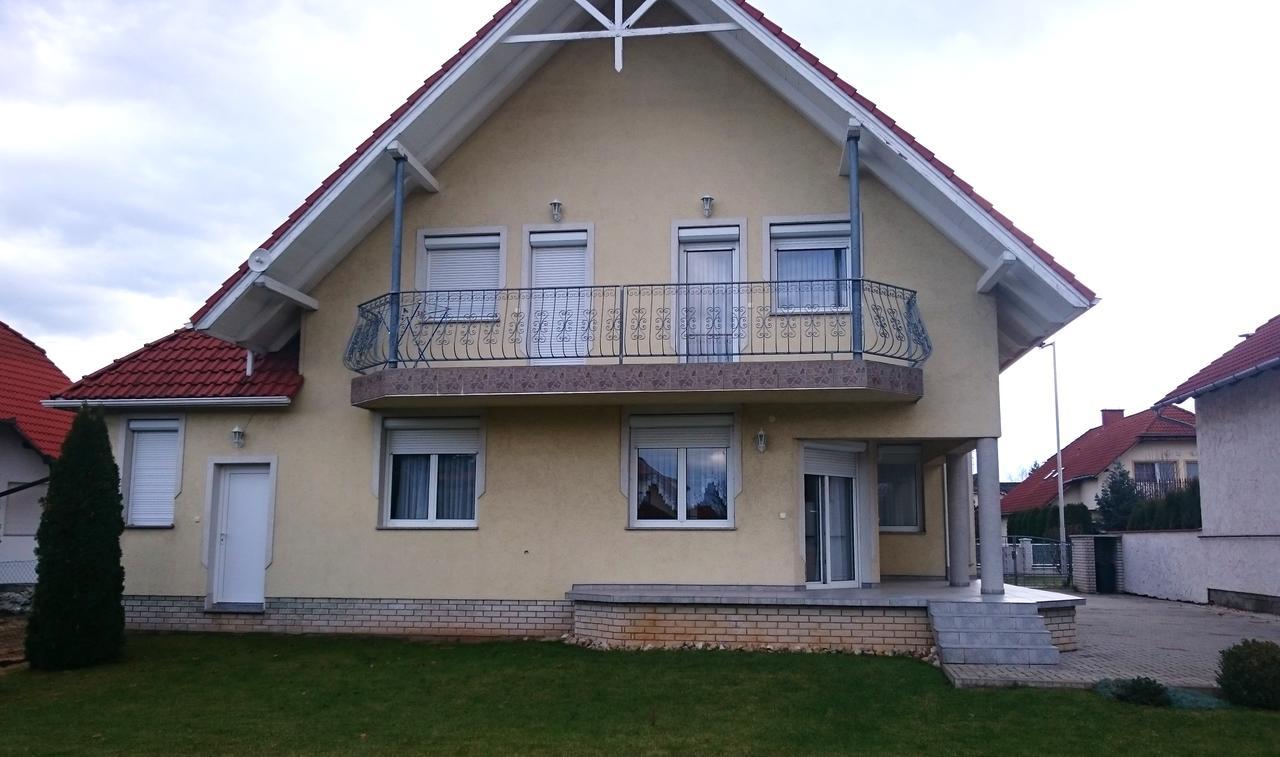 Natalie Appartment Bük Εξωτερικό φωτογραφία
