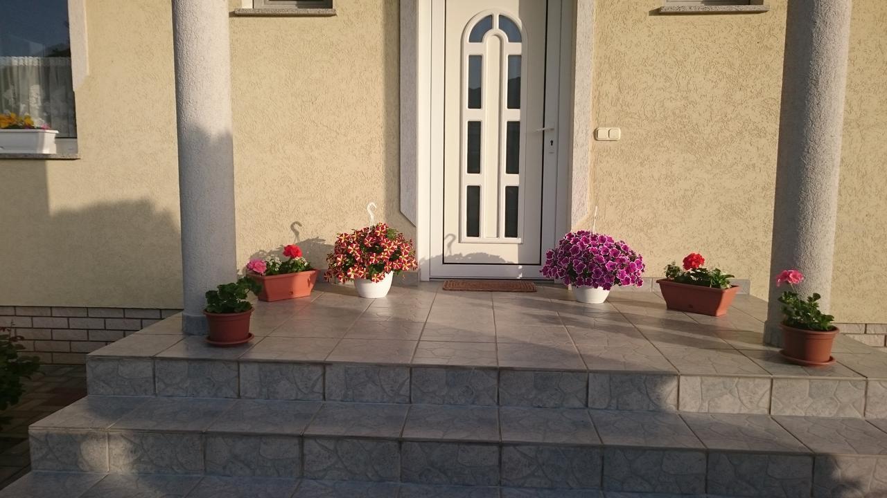 Natalie Appartment Bük Εξωτερικό φωτογραφία